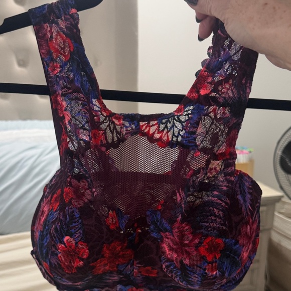Victoria's Secret Floral Lace Bra - Red and Blue - Picture 2 of 2